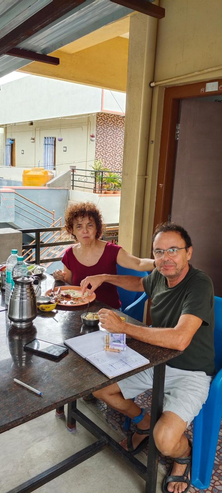 Vinayaka Homestay Hampi Bagian luar foto